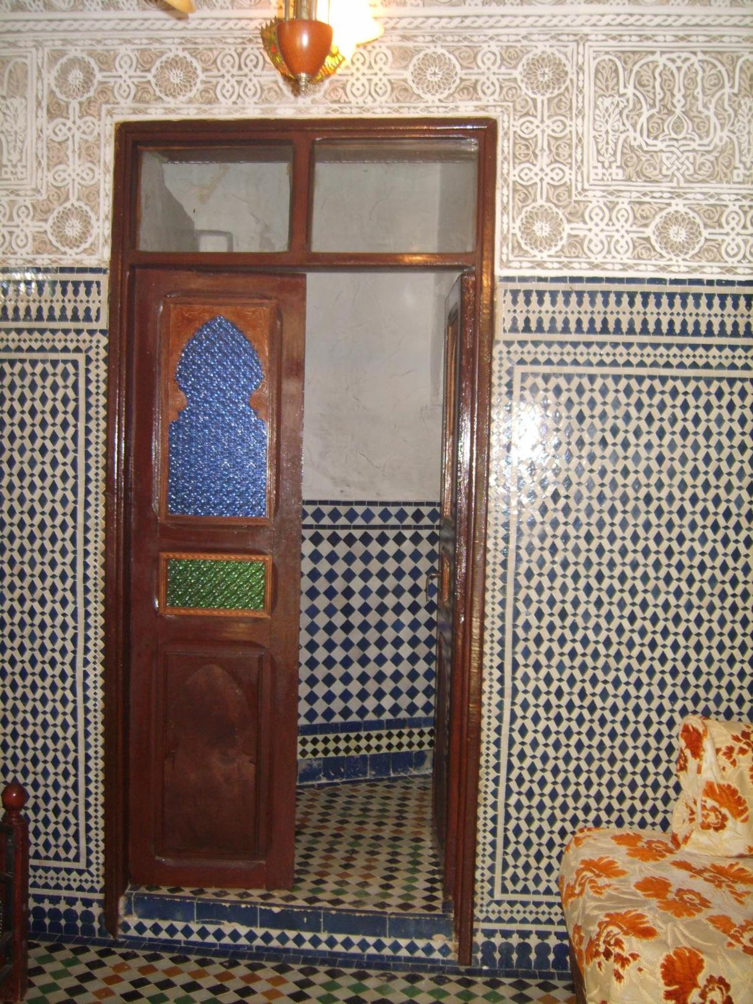 Riad Les Chrifis Navette Aeroport 24 Sur 24 Fez Ruang foto